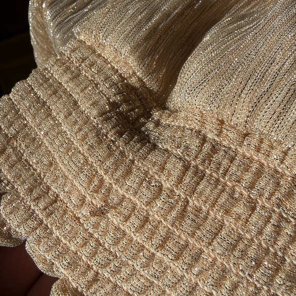 Have Cream and Red Floral Wrap Blouse - Picture 13 of 15